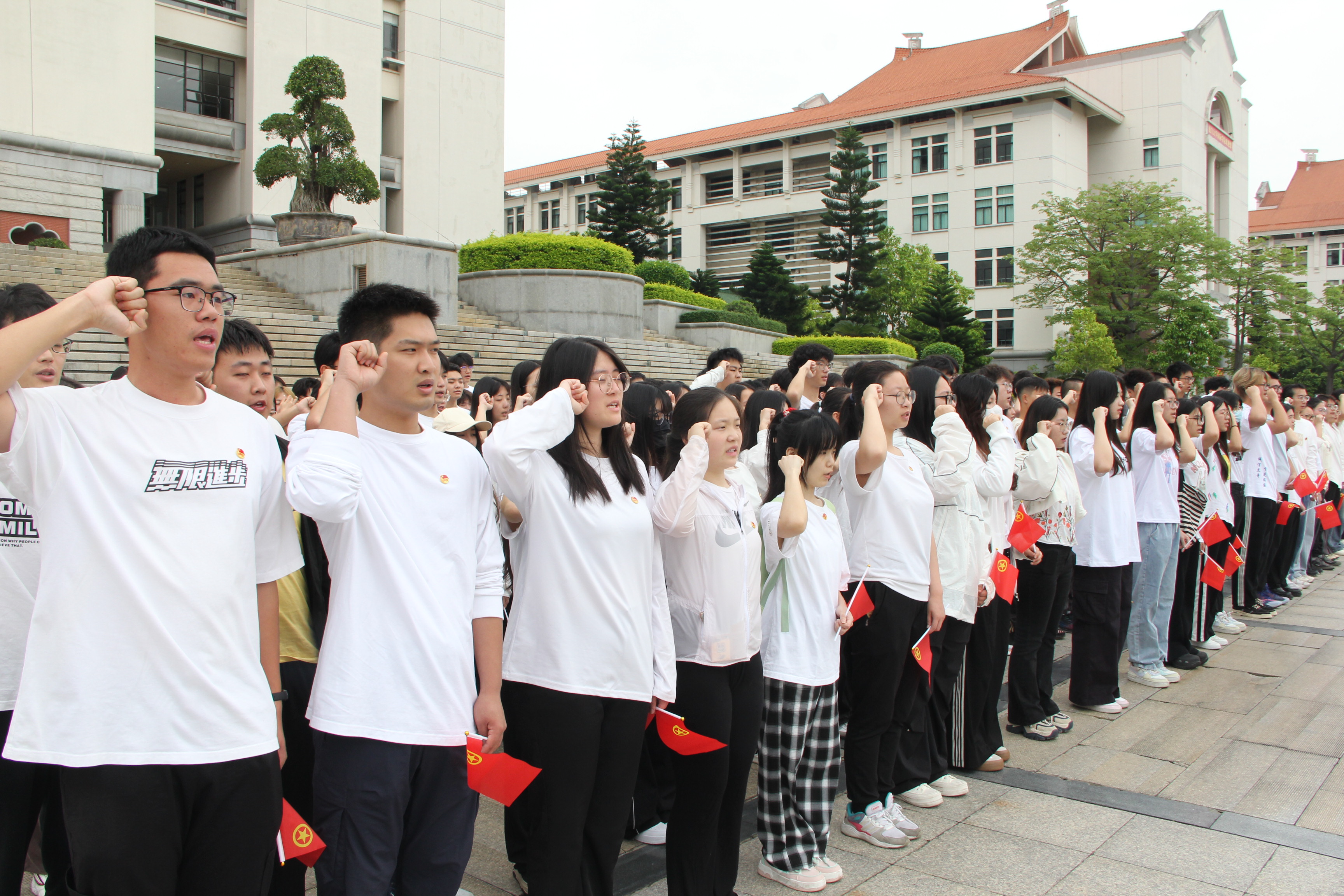 20240504五四国旗下的团课by王研博 (27).JPG