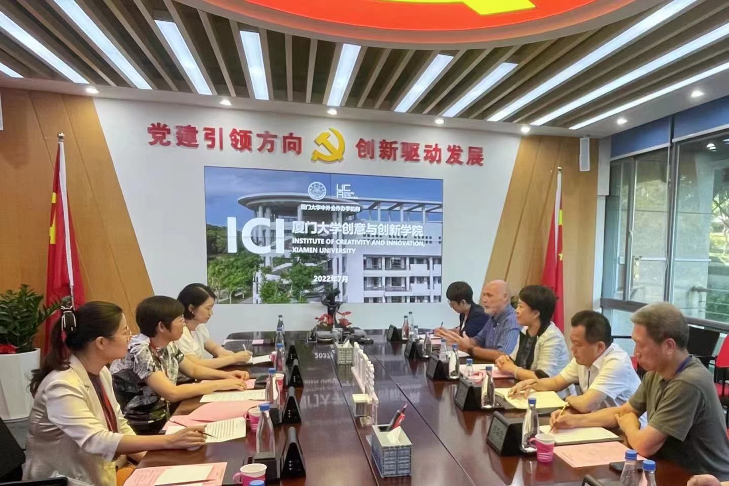 创意与创新学院访企拓岗2.jpg