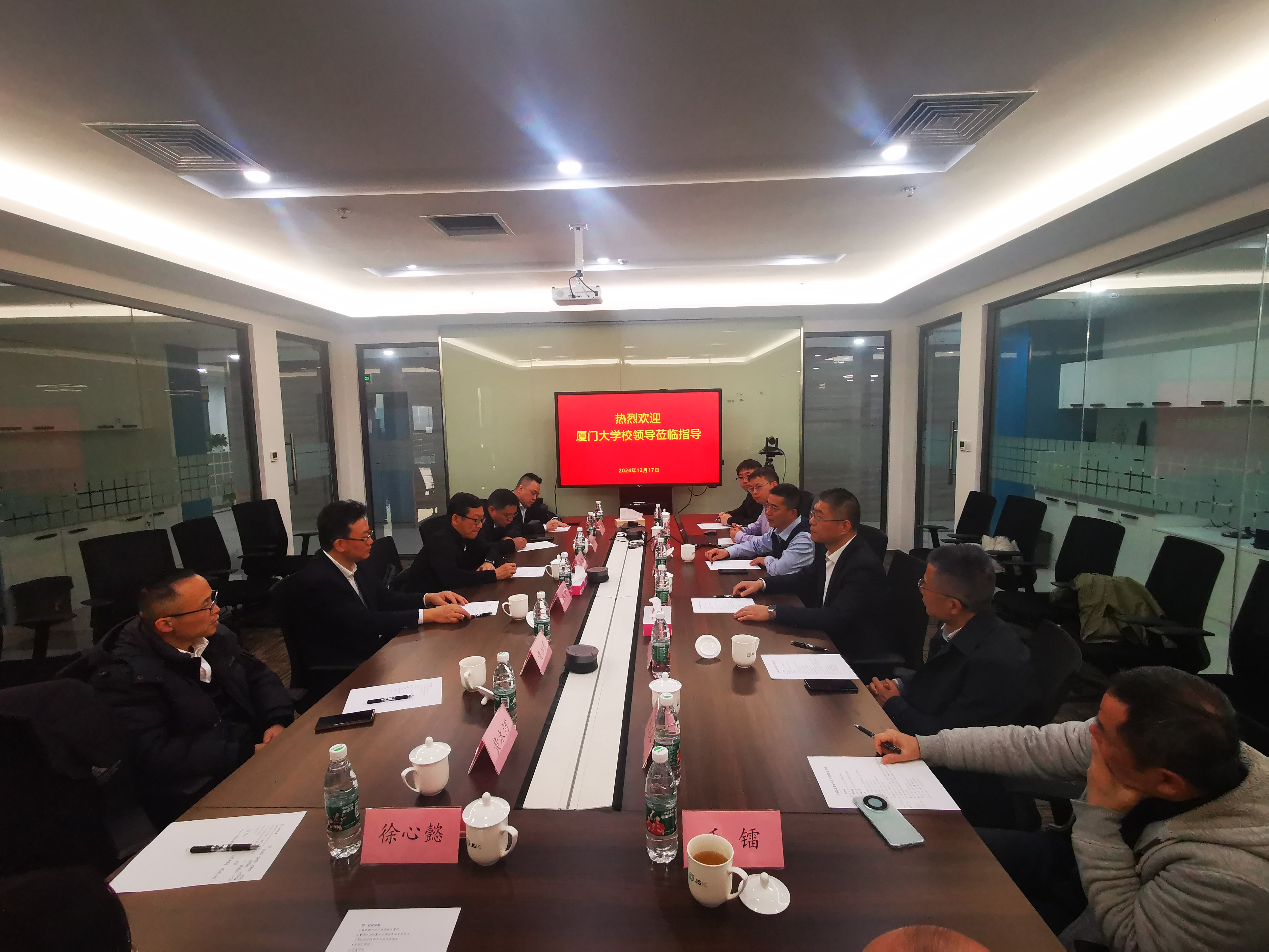 d6c500761ea2472c873662ed9cf557a3_