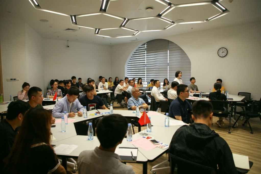 3E940.jpg